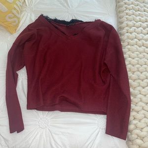 Size Small off the shoulder shirt.